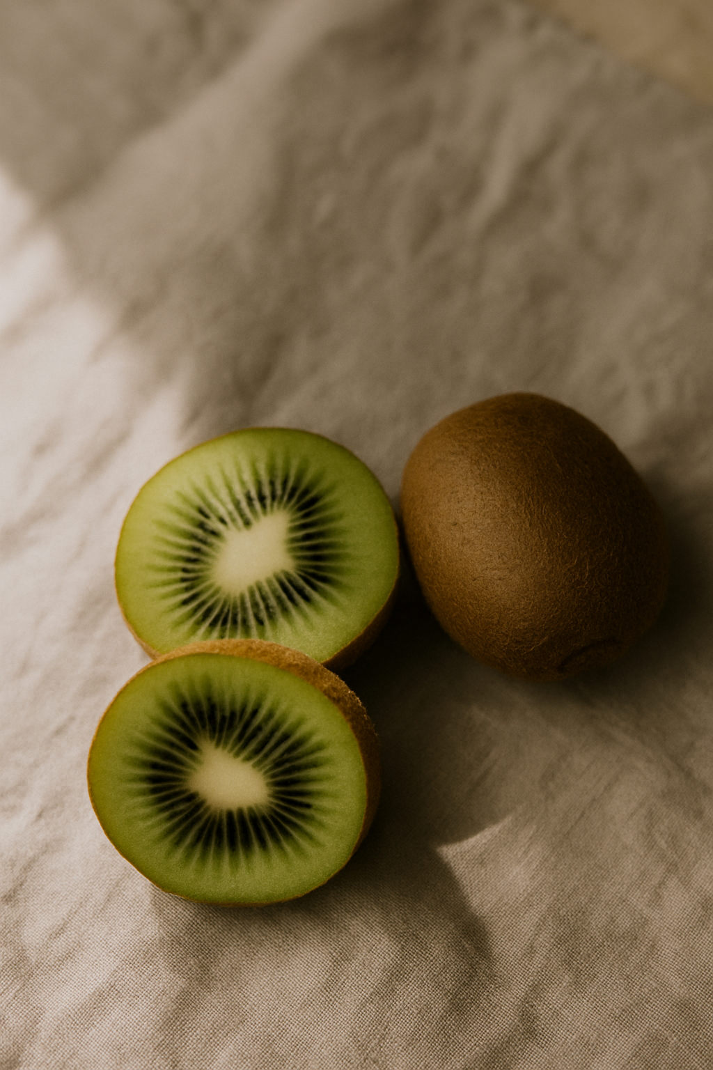 A Moment of żest, a boost of wellness, my daily kiwi fruit ritual.